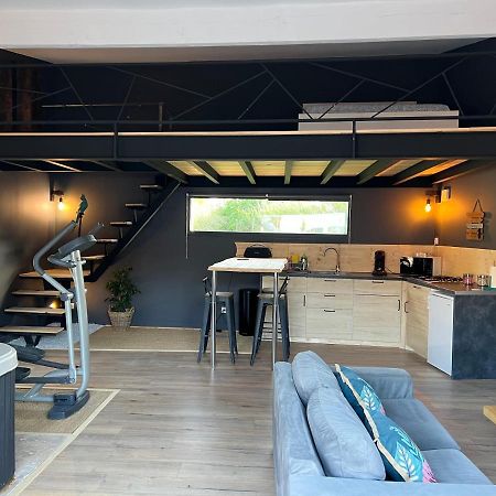 Apartament Charmant Logement Avec Jacuzzi Salon-de-Provence Zewnętrze zdjęcie